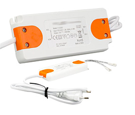 LED Trafo 12V/DC 0-50W inkl. Flachstecker und 2 female Buchsen